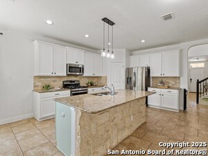 Building Photo - 22438 Akin Fawn