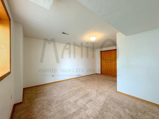 Building Photo - 5002 S Morrill Ln