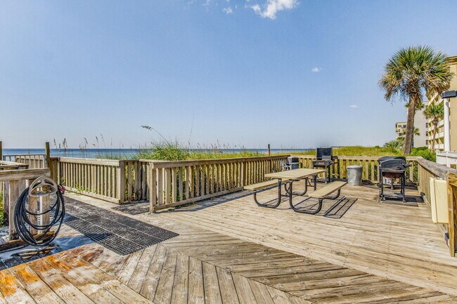 Building Photo - 770 Sundial Ct