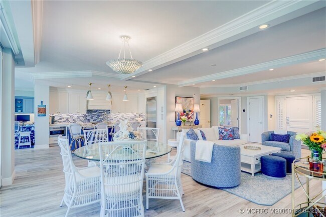 Building Photo - 5799 NE Island Cove Way