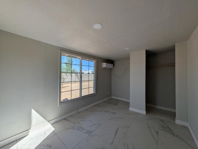 Building Photo - 13208 W Tuckey Ln
