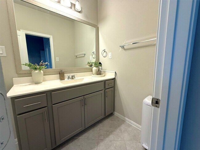 Building Photo - 15782 Cairnwell Bend Dr