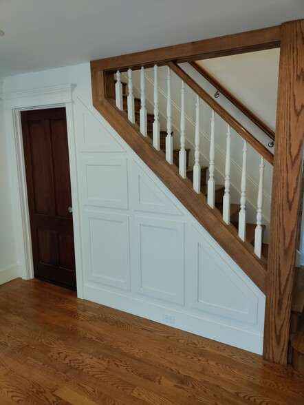 dining room - 403 W 1st St