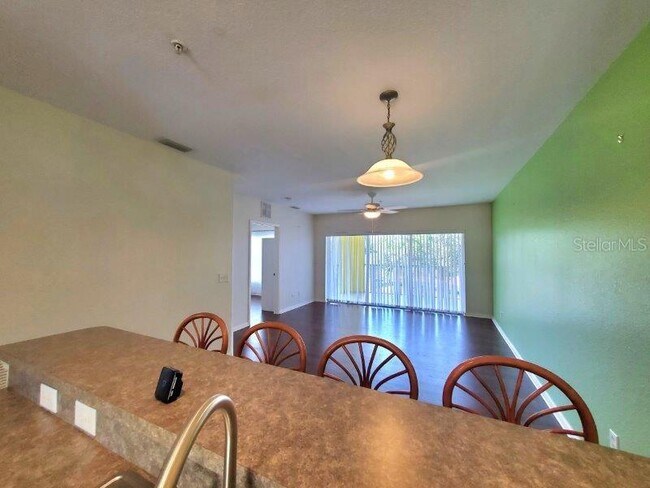 Building Photo - 2060 Willow Hammock Cir