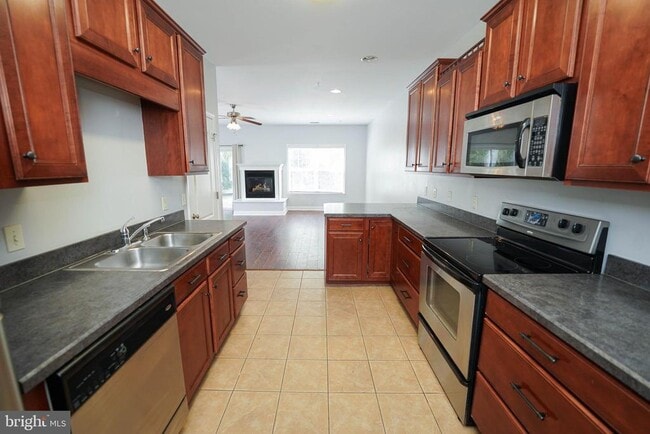 Building Photo - 1455 Hidden Meadow Ln