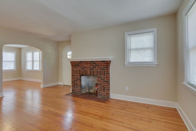 Building Photo - 2722 Oakland Avenue