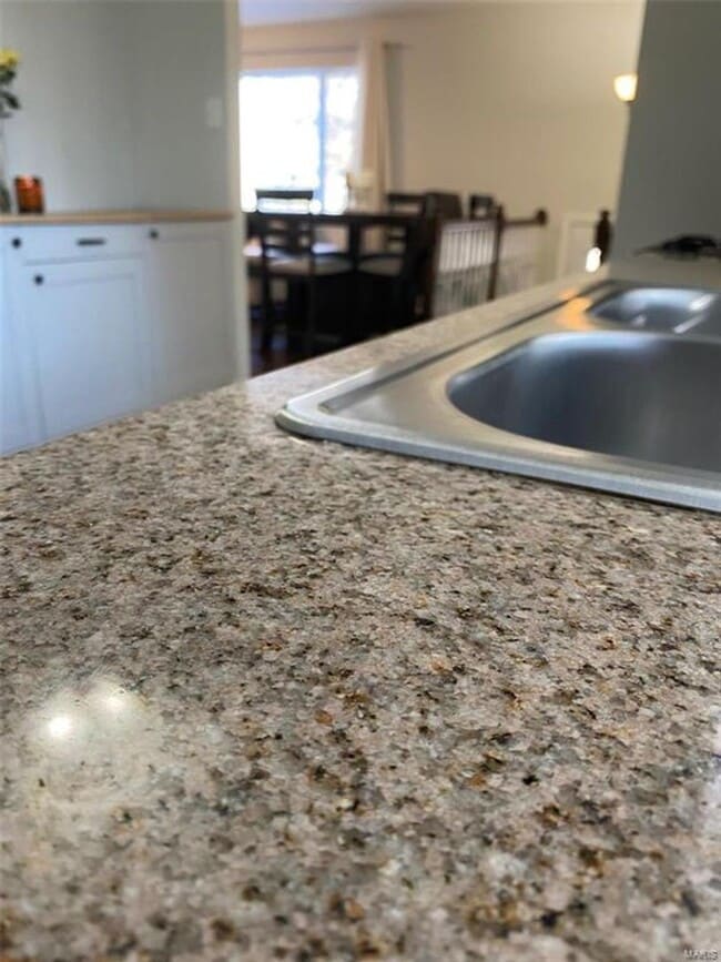 Building Photo - 7 Edgeworth Ave