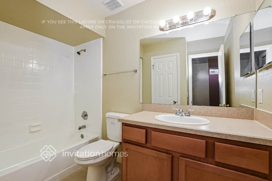 Building Photo - 113 Woodfield Ct