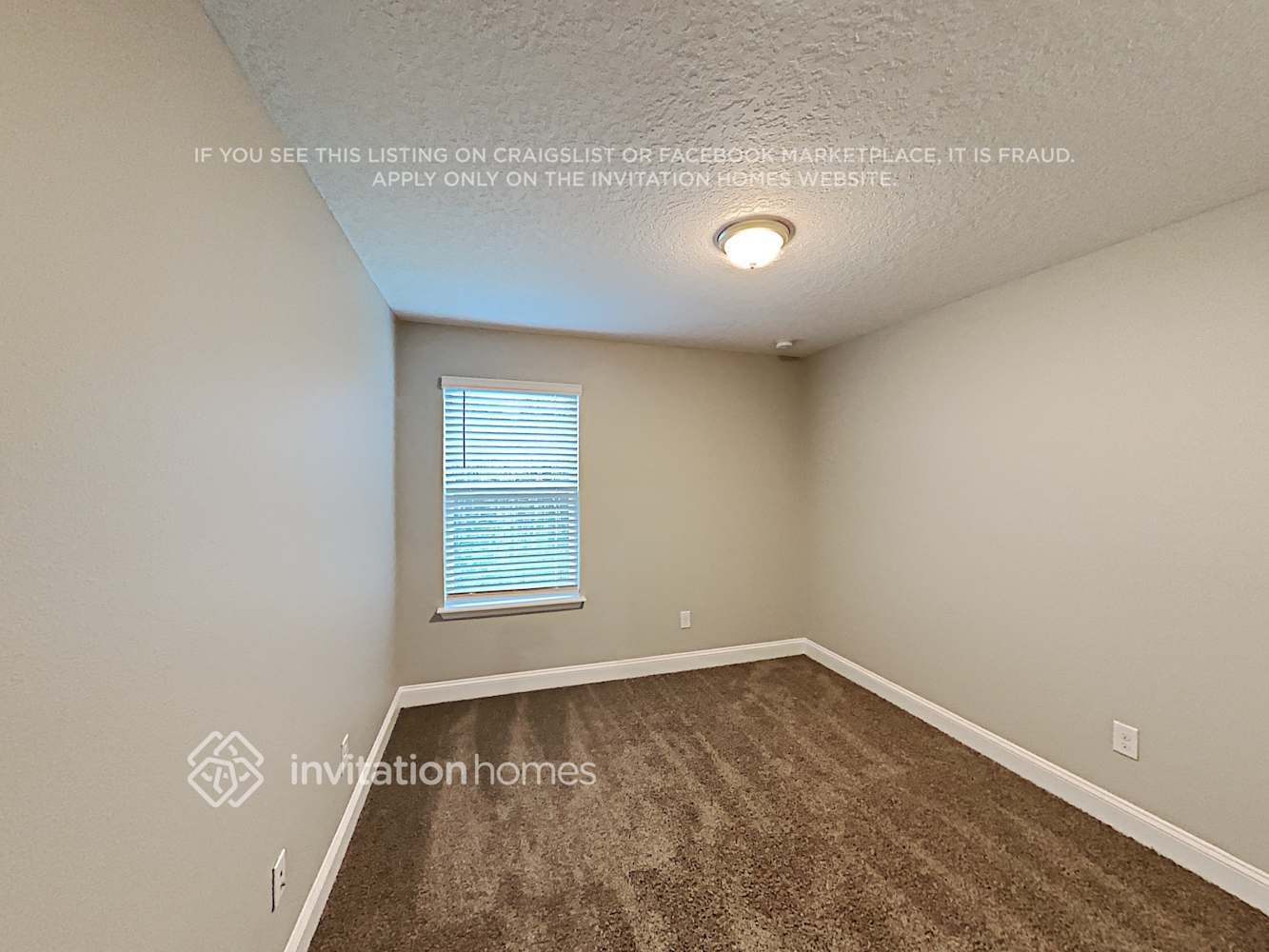 Building Photo - 421 Rivercliff Trl