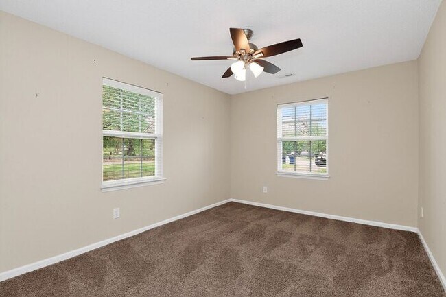 Building Photo - Charming 3BD/2BA Ranch on Large Lot in Indian Trail!