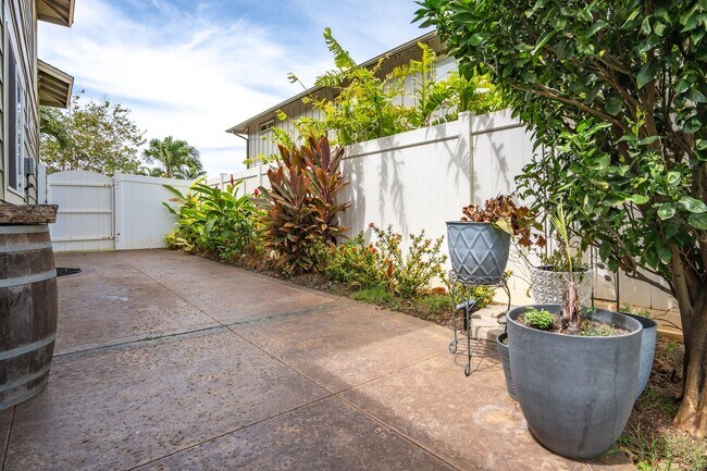 Building Photo - Waikapu Gardens 4 Bed/3 Bath, Beautiful Ho...