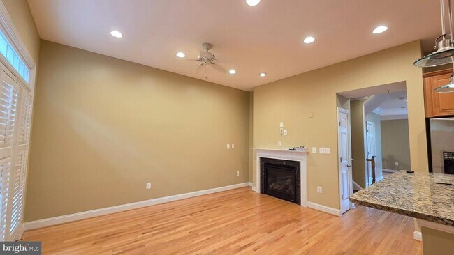 Building Photo - 3547 Goddard Way