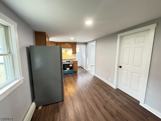 Building Photo - 606 Hardyston Ville Rd