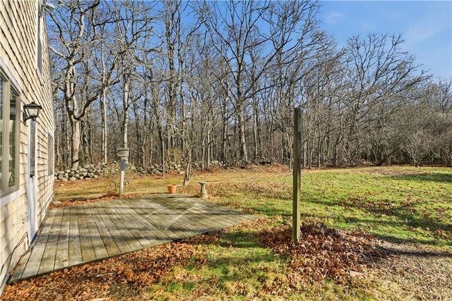 Building Photo - 46 Simmons Rd