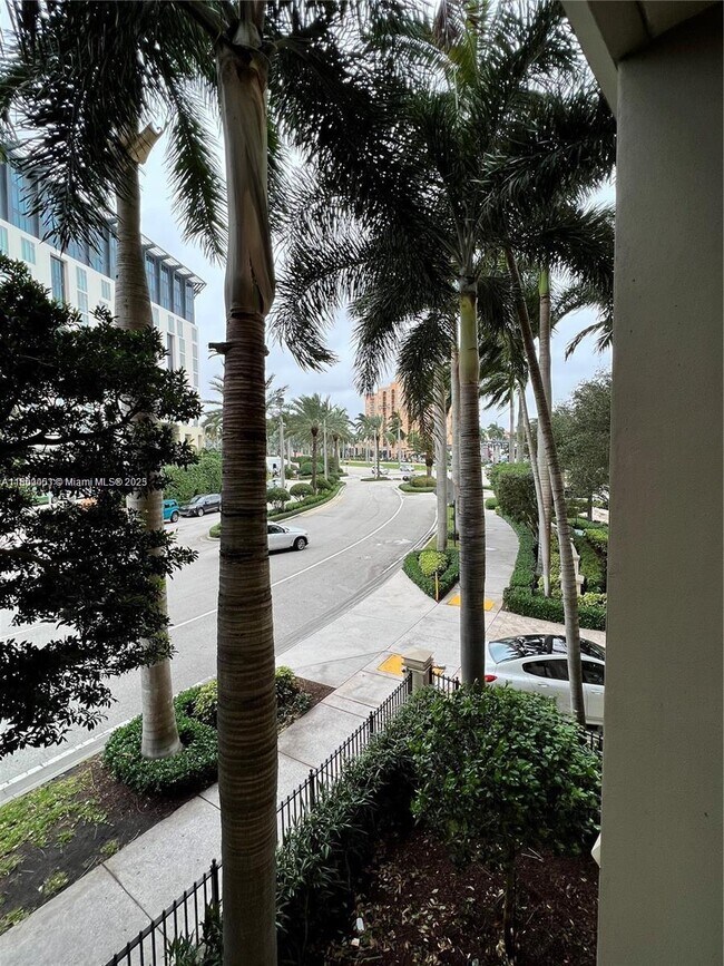 Building Photo - 550 Okeechobee Blvd