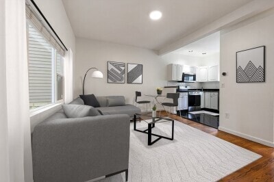 Building Photo - 267 Bolton St