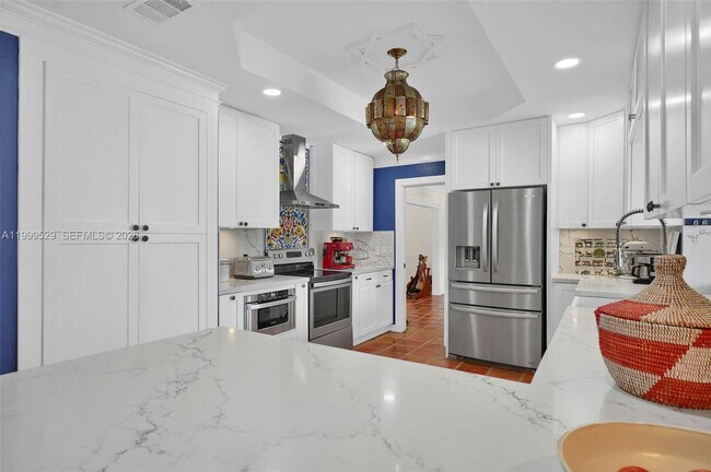 Building Photo - 15280 SW 72nd Ave