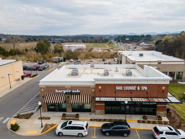 Building Photo - 2022-BUILT BURKITT COMMONS CONDO WALKABLE ...