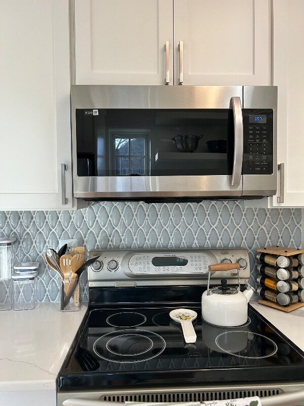 Building Photo - 1734 W Abingdon Dr