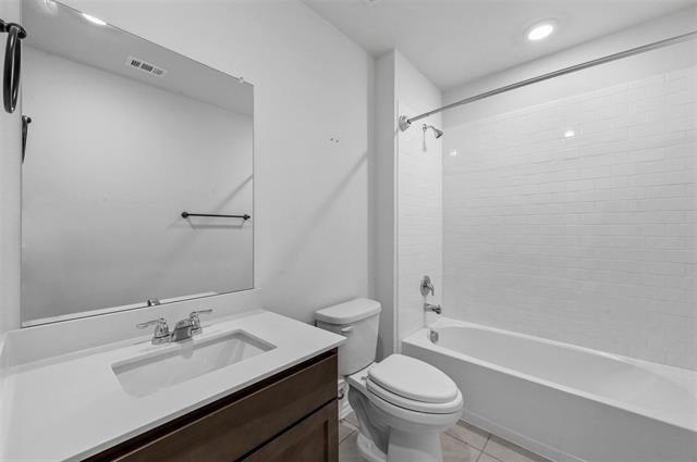 Building Photo - 508 Windrow Dr