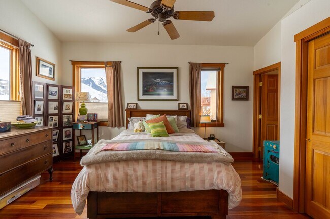Building Photo - 407 Cascadilla St