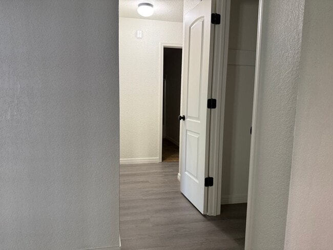 Building Photo - $1,900.00 MOVE-IN-SPECIAL