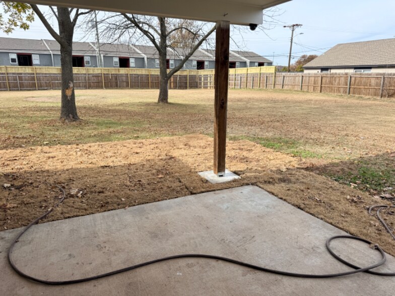 Building Photo - 6128 S Madison Pl