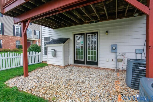 Building Photo - 2910 Murano Way