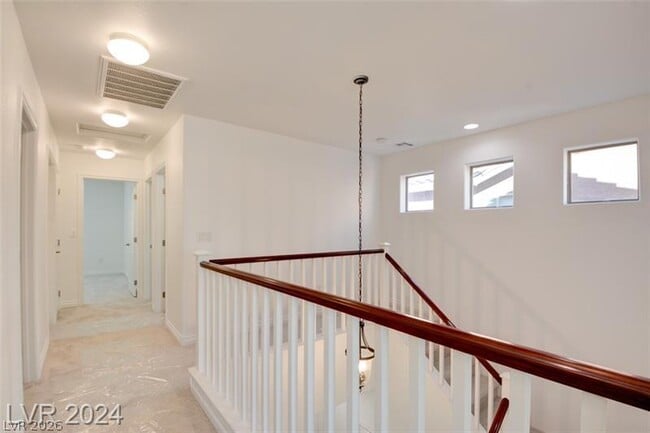 Building Photo - 4736 Killington St