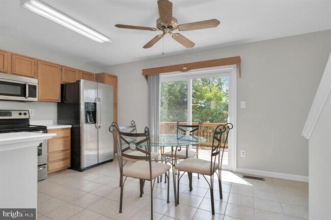 Building Photo - 1947 Winslow Ct