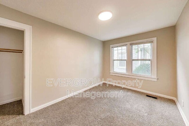 Building Photo - 5244 E 10th St