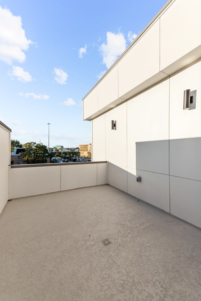 Building Photo - 2314 Barbee St