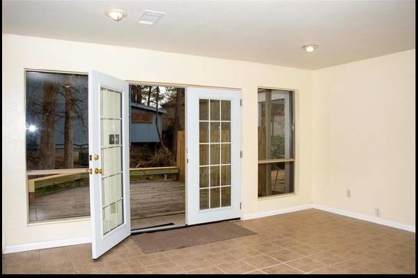 Building Photo - 126 Harbour Ln