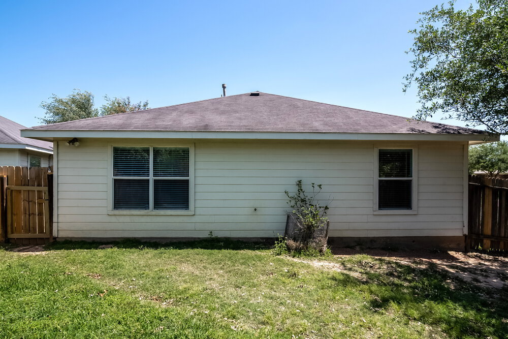 Building Photo - 19703 Byron Meadows Dr