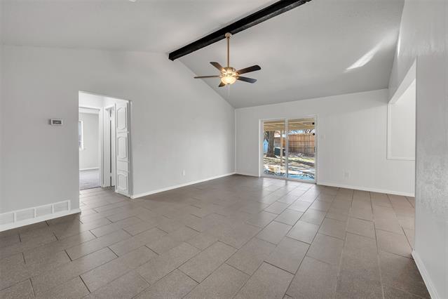 Building Photo - 121 Quail Creek Dr