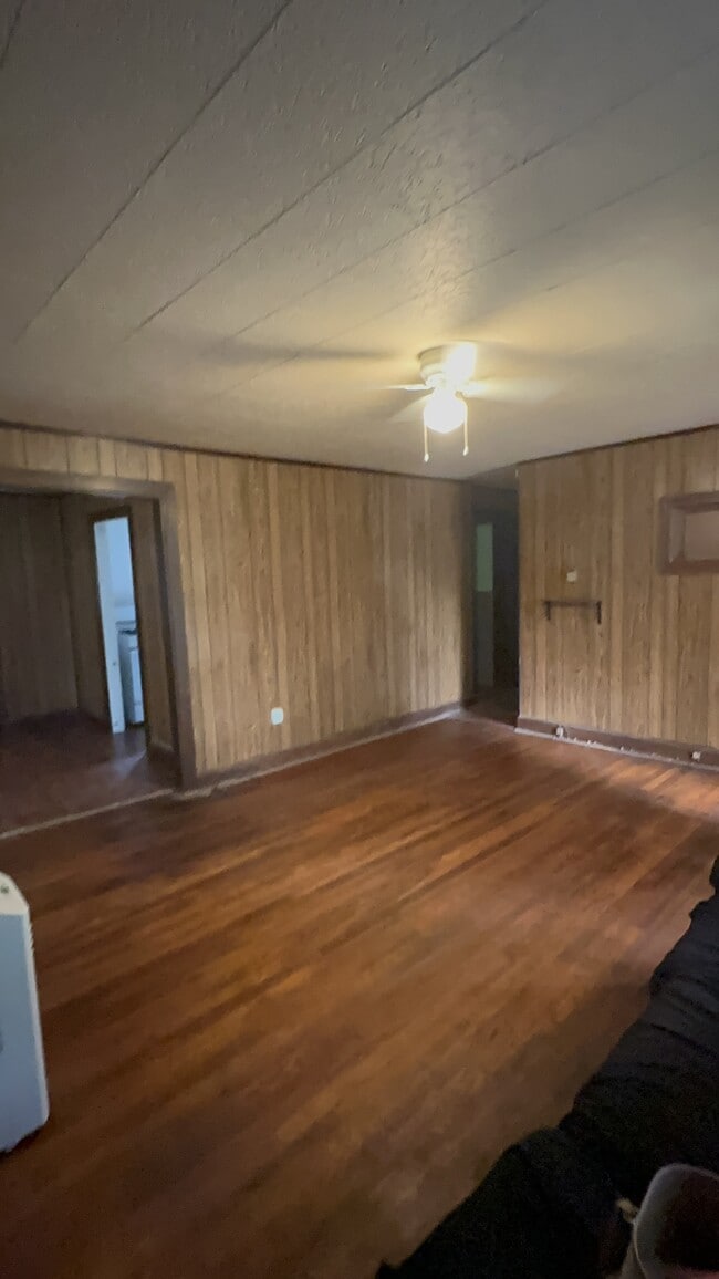 Building Photo - 3175 Charleston Dr