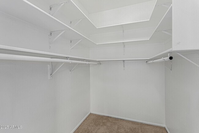Building Photo - 6827 E Redfield Rd