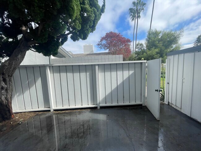 Building Photo - 4312 Spindrift Way