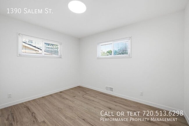 Building Photo - 1390 Salem St