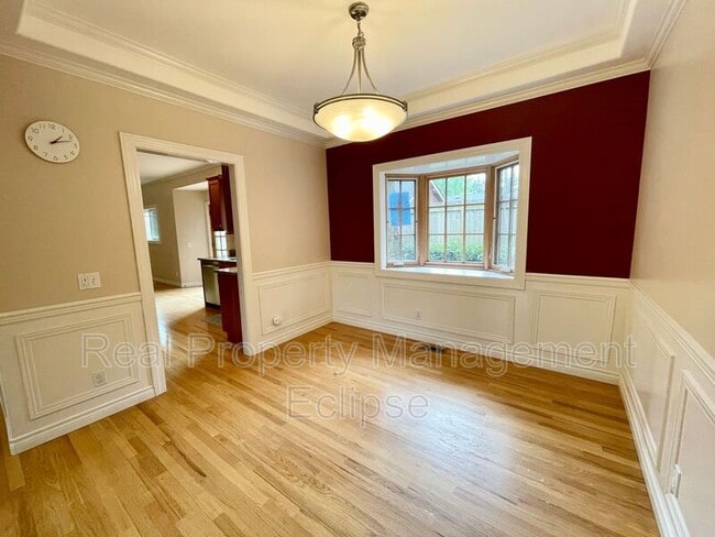Building Photo - 315 N 155th St