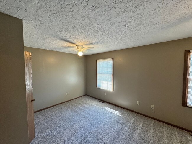 Building Photo - Townhome on West Side of Manhattan Availab...