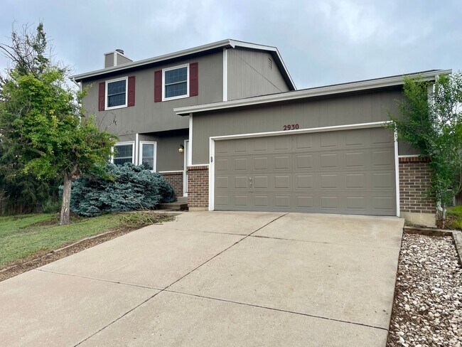 Primary Photo - Charming 3-Bed Home Near CSU with Spacious...