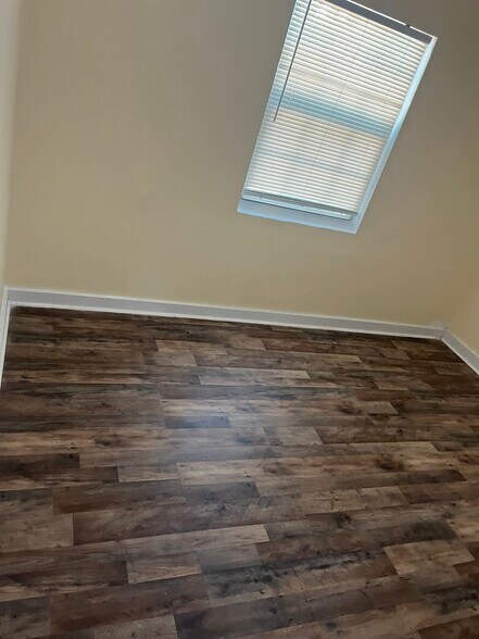 Building Photo - 926 Claiborne Ave