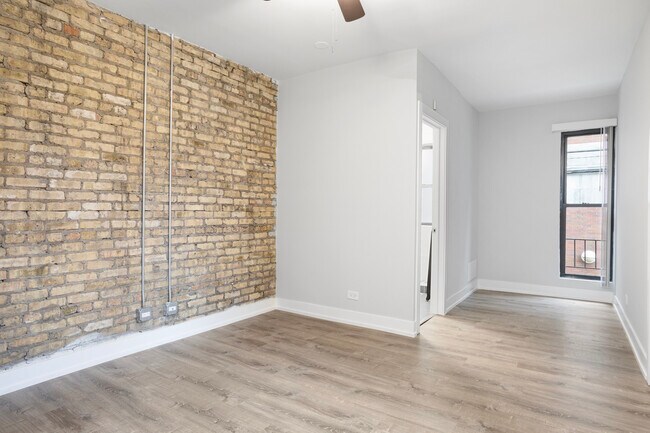 Building Photo - 1651 W Jonquil Terrace