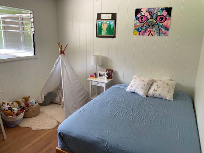 Building Photo - Fully Furnished Lanikai Beach Oasis — 3BR/...