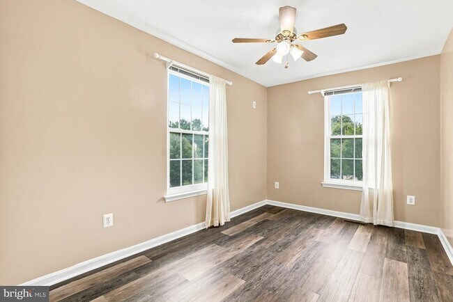 Building Photo - 13711 Dunbar Terrace