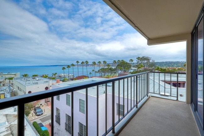 Building Photo - 1250 Cave St