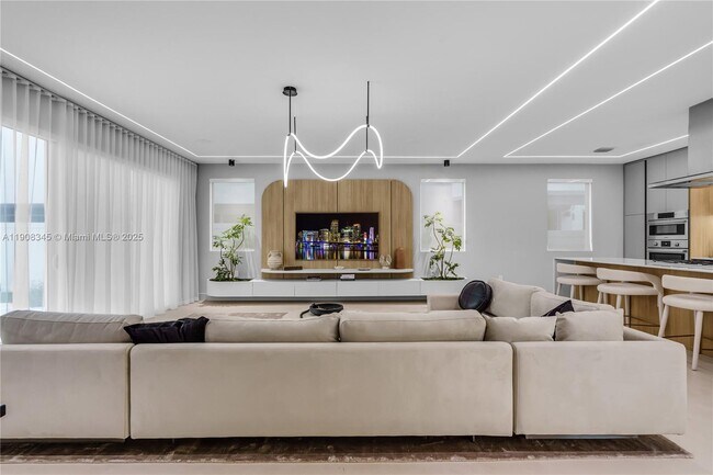 Building Photo - 7533 NW 98th Ct