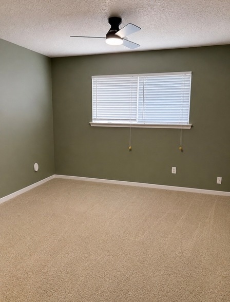 Building Photo - 10518 Quail Ridge Ln