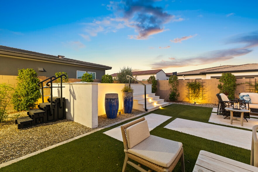 Building Photo - 10921 N Blakely St